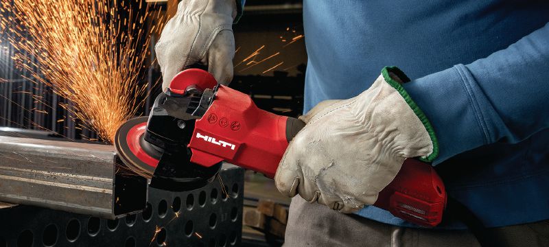 AG 600-20D Angle grinder Powerful 14-amp angle grinder with dead man’s switch for cutting and grinding in metal, concrete, and masonry with discs up to 6” Applications 1